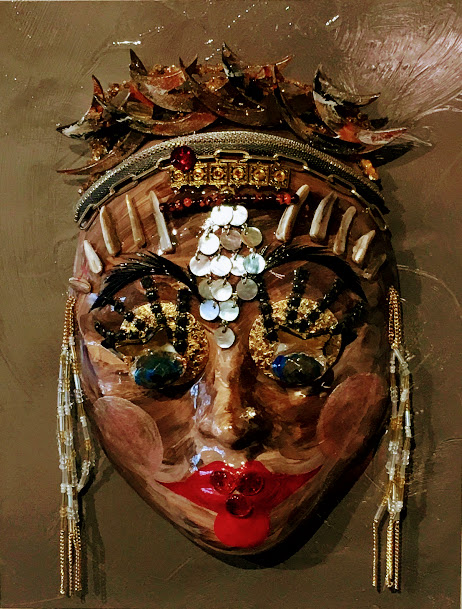 Aboriginal Mask, Gold with Red Lips by Maureen Robbins