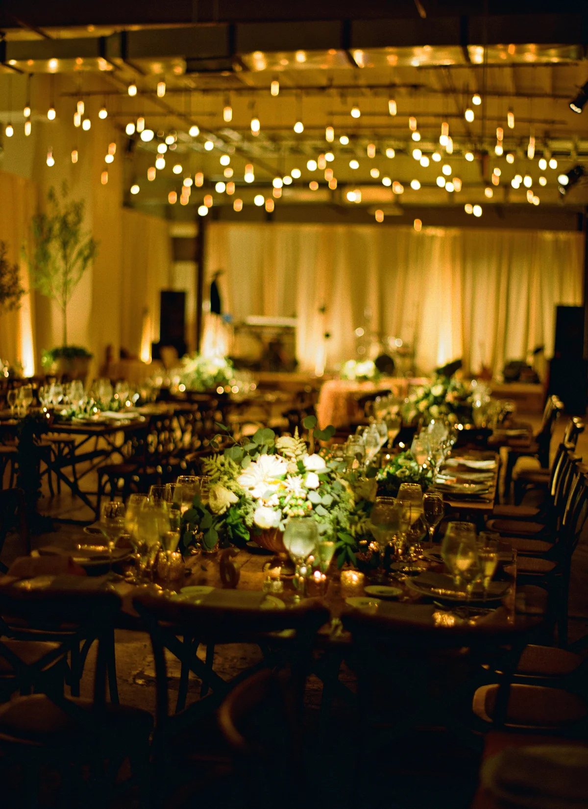 IndustrialMeetsIntimateWedding-Amaryllis-2.jpg