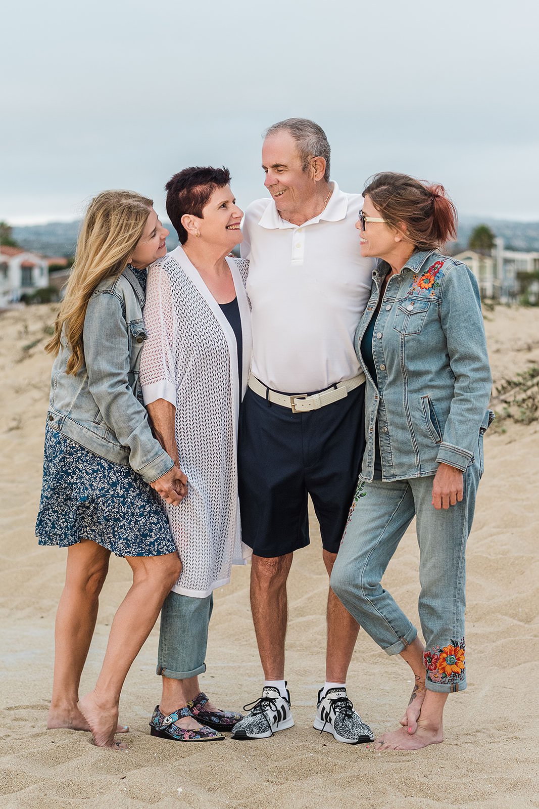 generational-familu-photoshoot-newport-beach.jpg