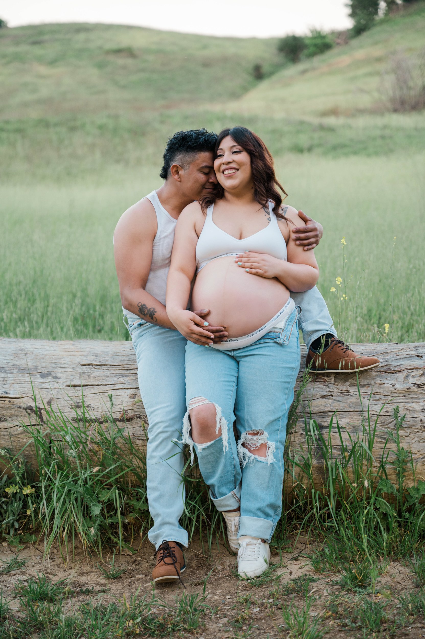 Top 5 Maternity Photoshoot Outfit Ideas For 2023 — Lauren Scott