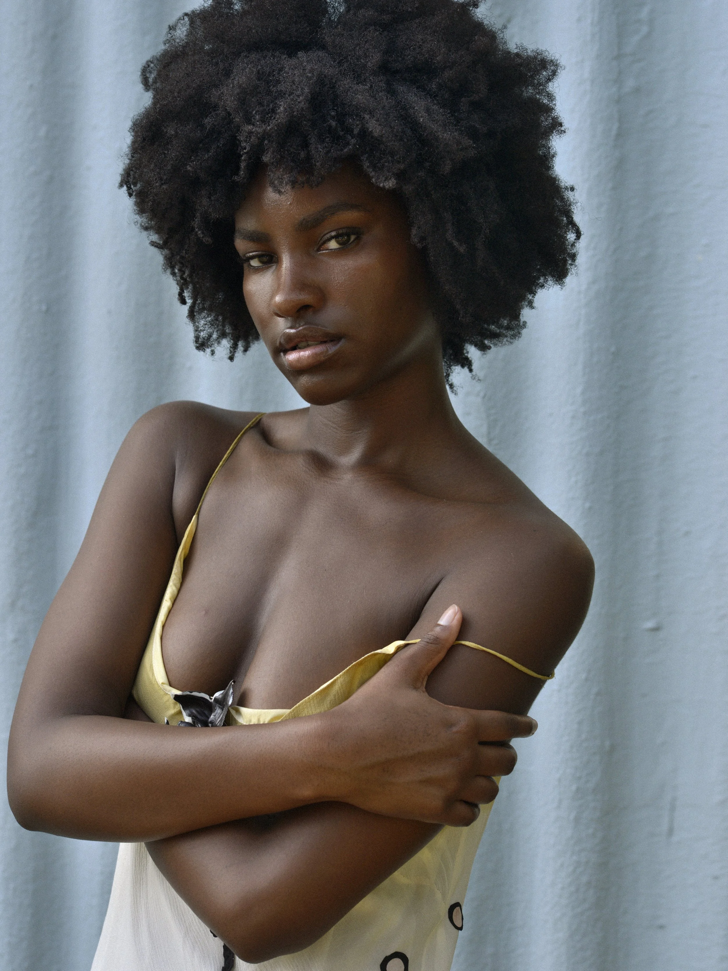 gallery_model_AzXLksZ3QmB1.jpg