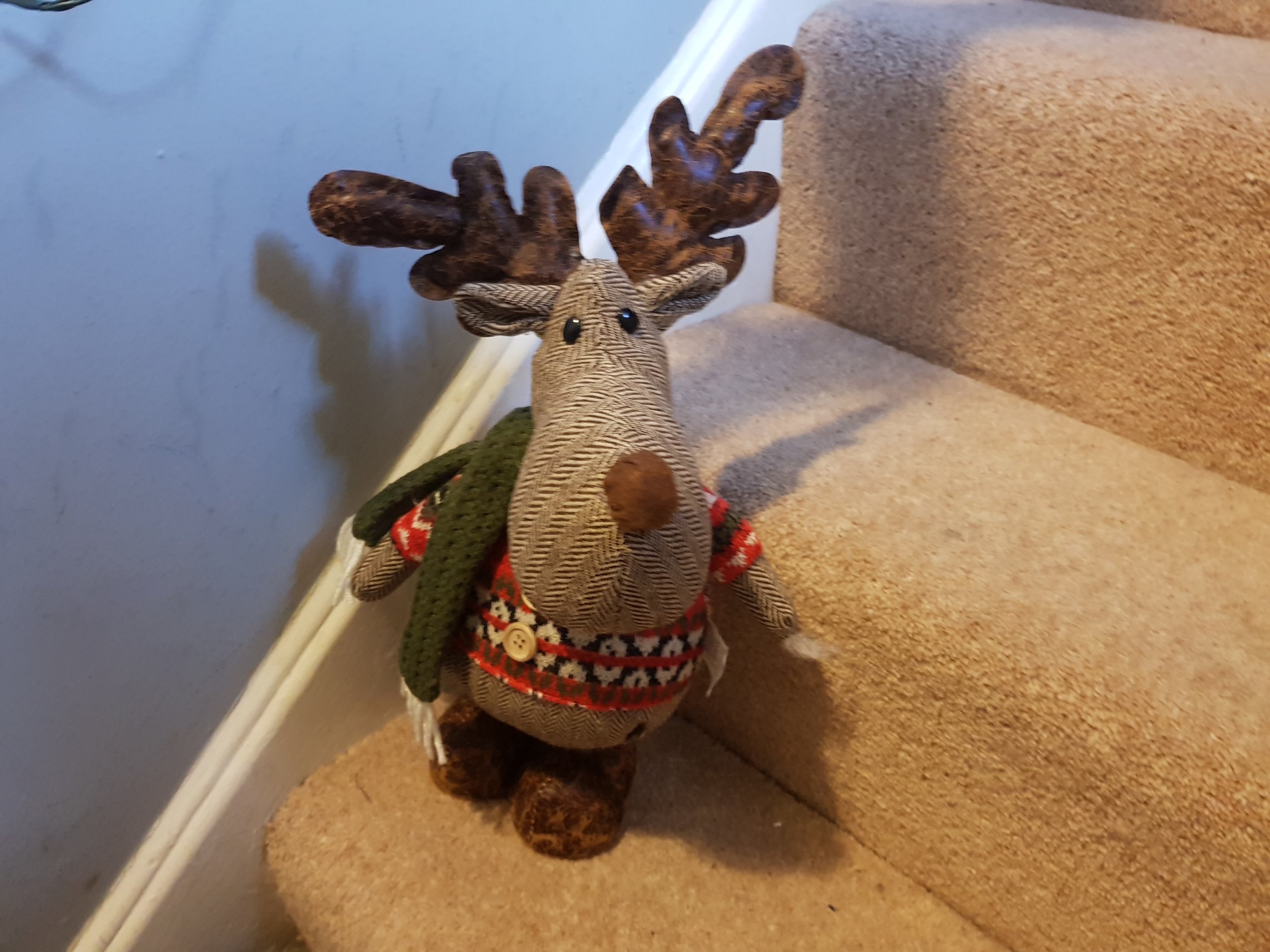 Freestanding reindeer decoration