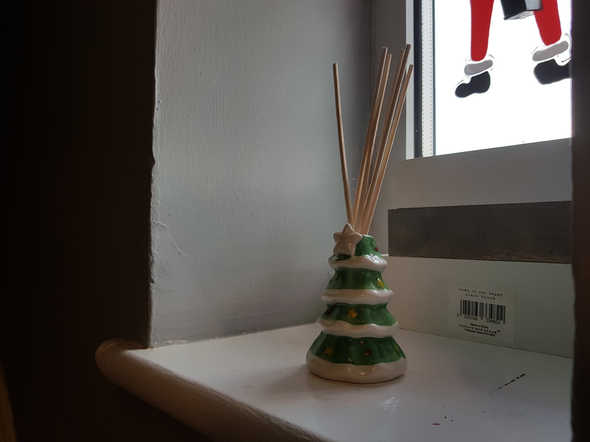 Christmas tree reed diffuser