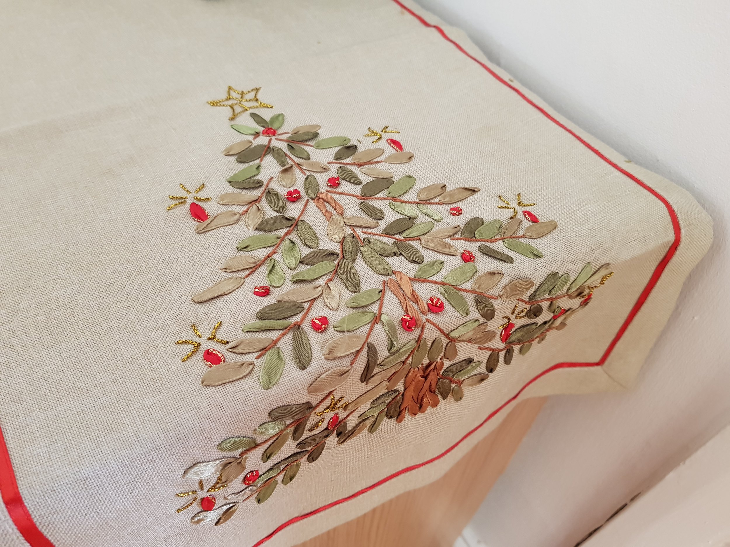 Christmas tree embroidered table runner