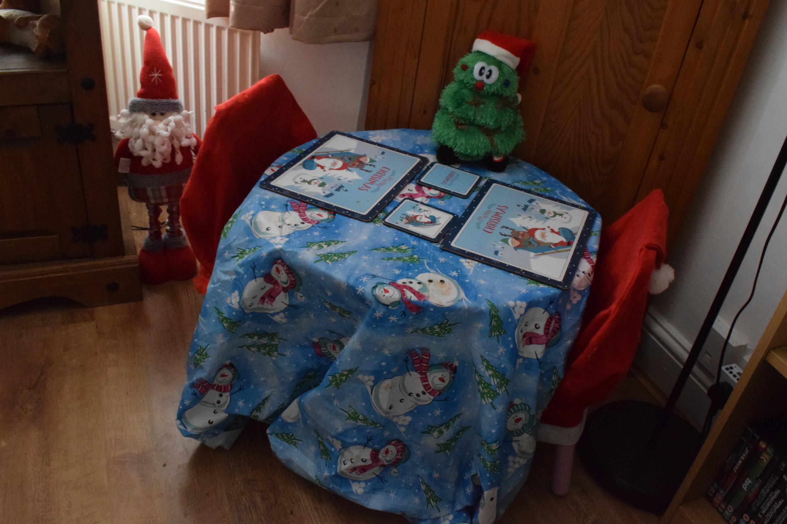 Children's Christmas table