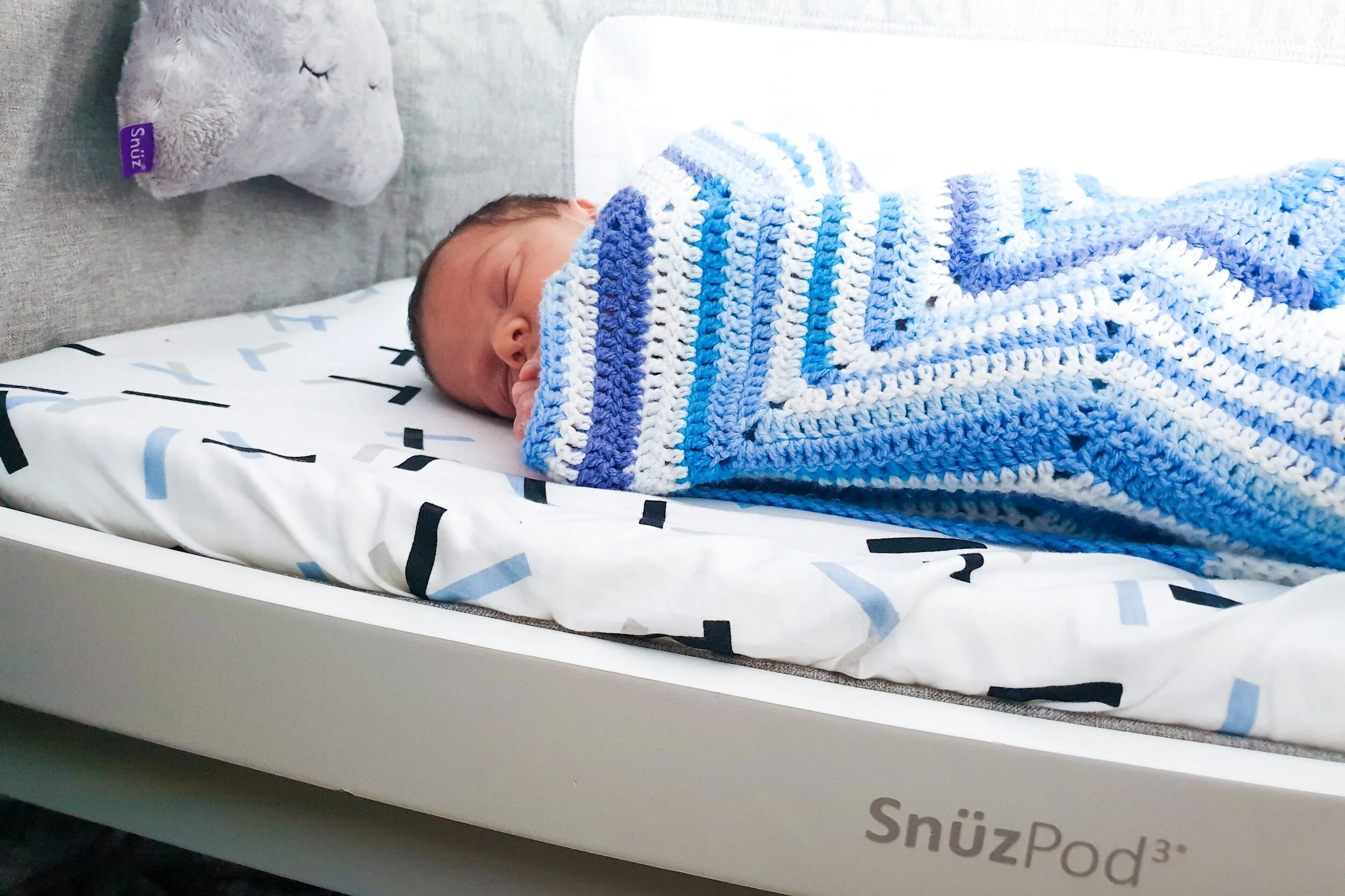 Which Bed for Baby? Crib vs. Moses Basket Baby Products Me Mum