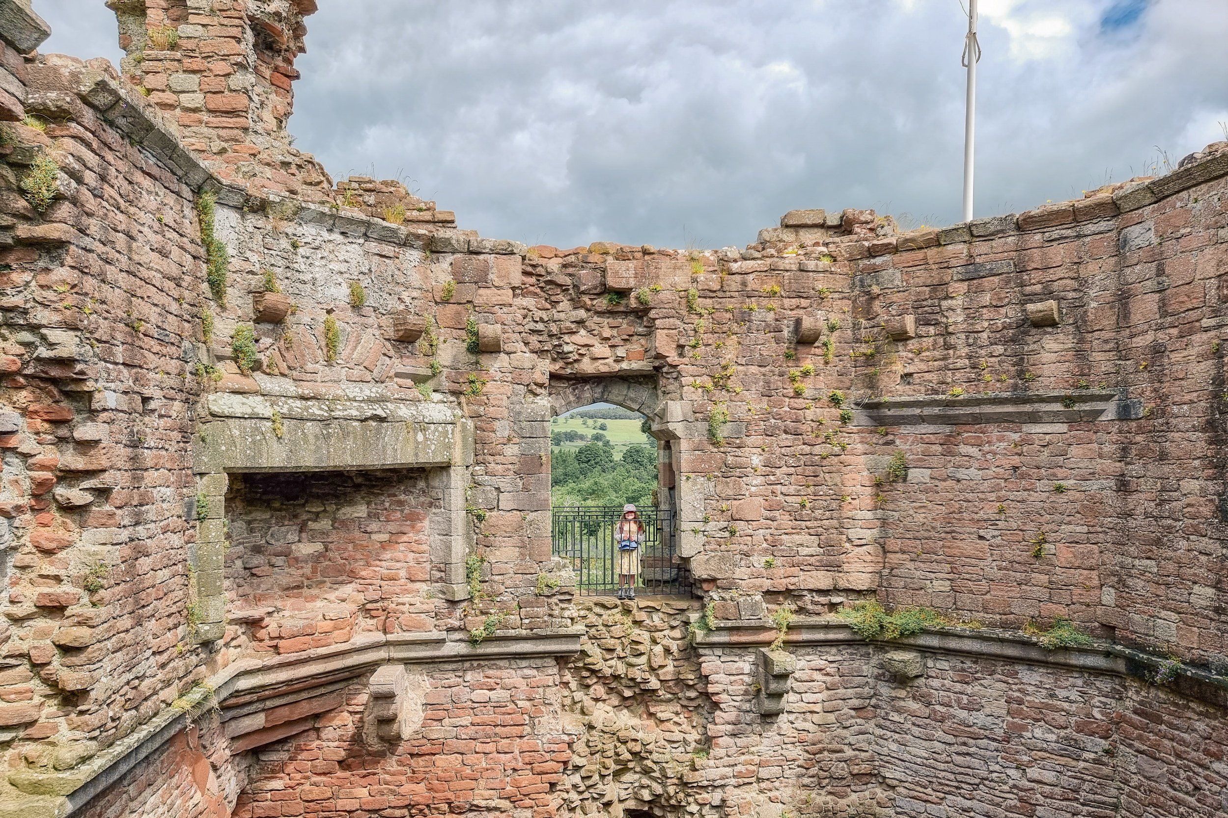 Looking around Brougham Castle 