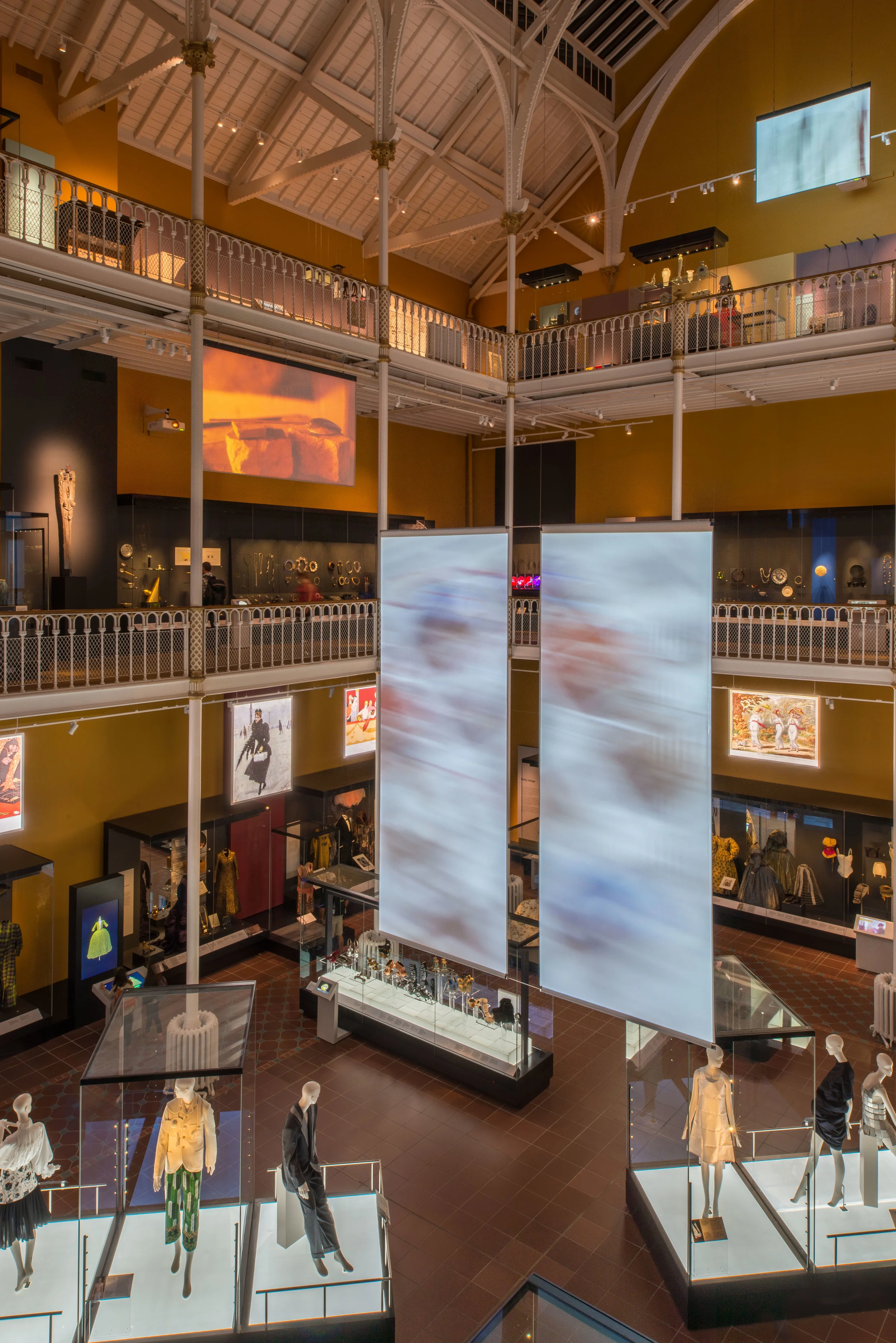 NMS Fashion Galleries 180716-.jpg