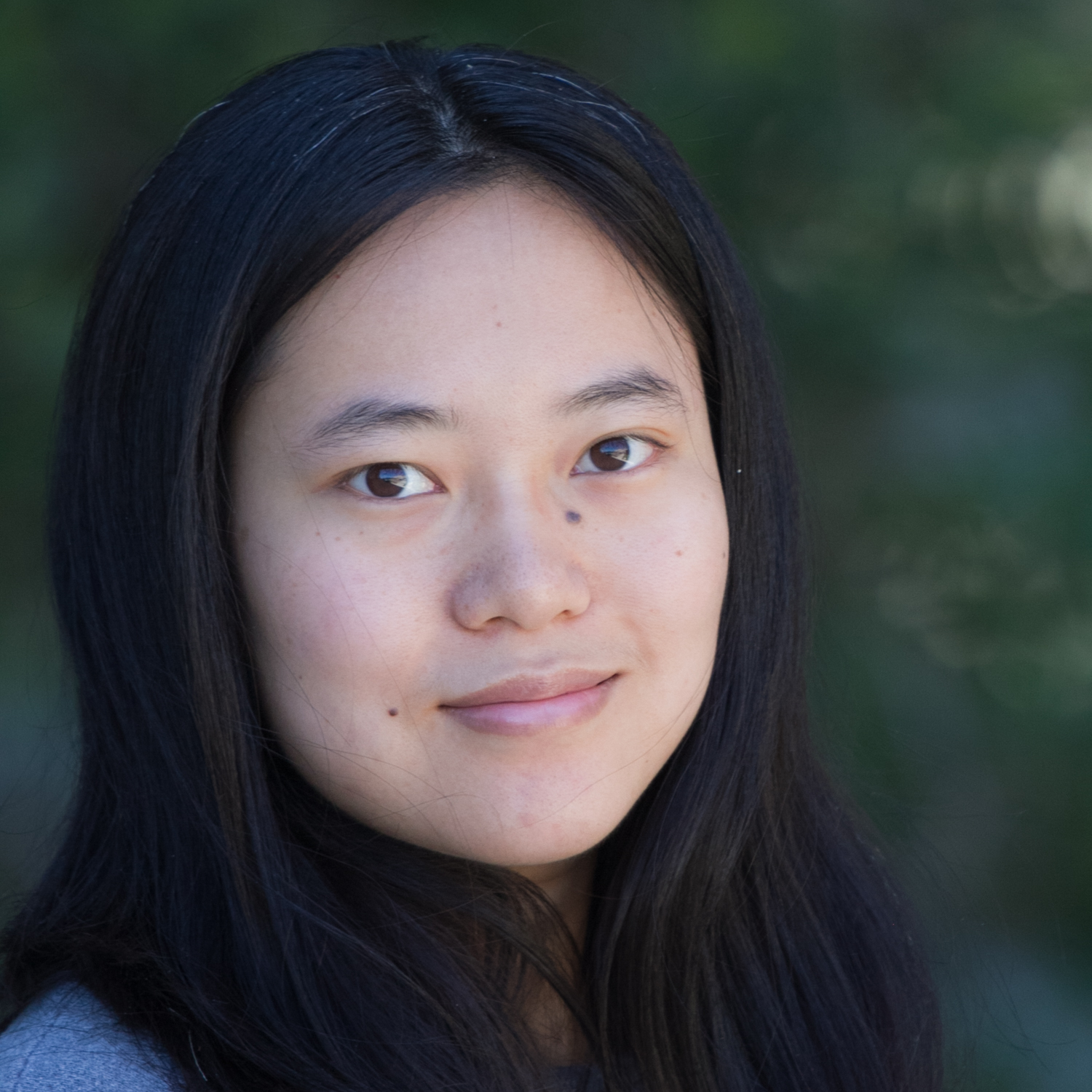 Yanyan Zhao, Lab Technician I grew up in Anhui, a beautiful place well known for its mountains in the middle of China. My work now is helping with wet lab experiments of cancer and kidney related projects. Outside of work I like reading fiction, cooking, and also traveling. I like to visit different places and enjoy yummy food there.