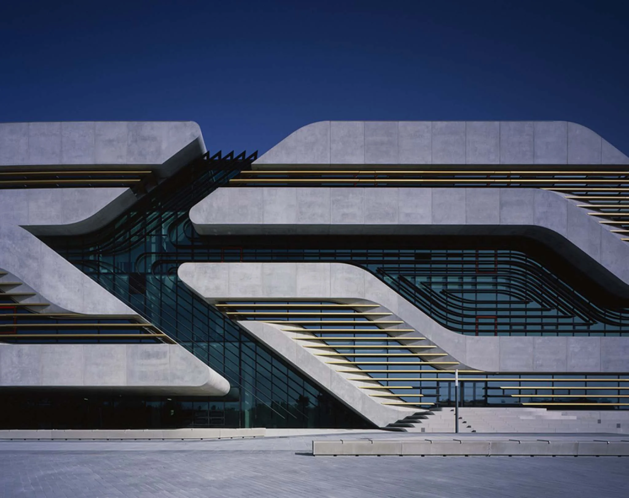 zaha-hadid-pierrevives-montpellier-2012.jpg