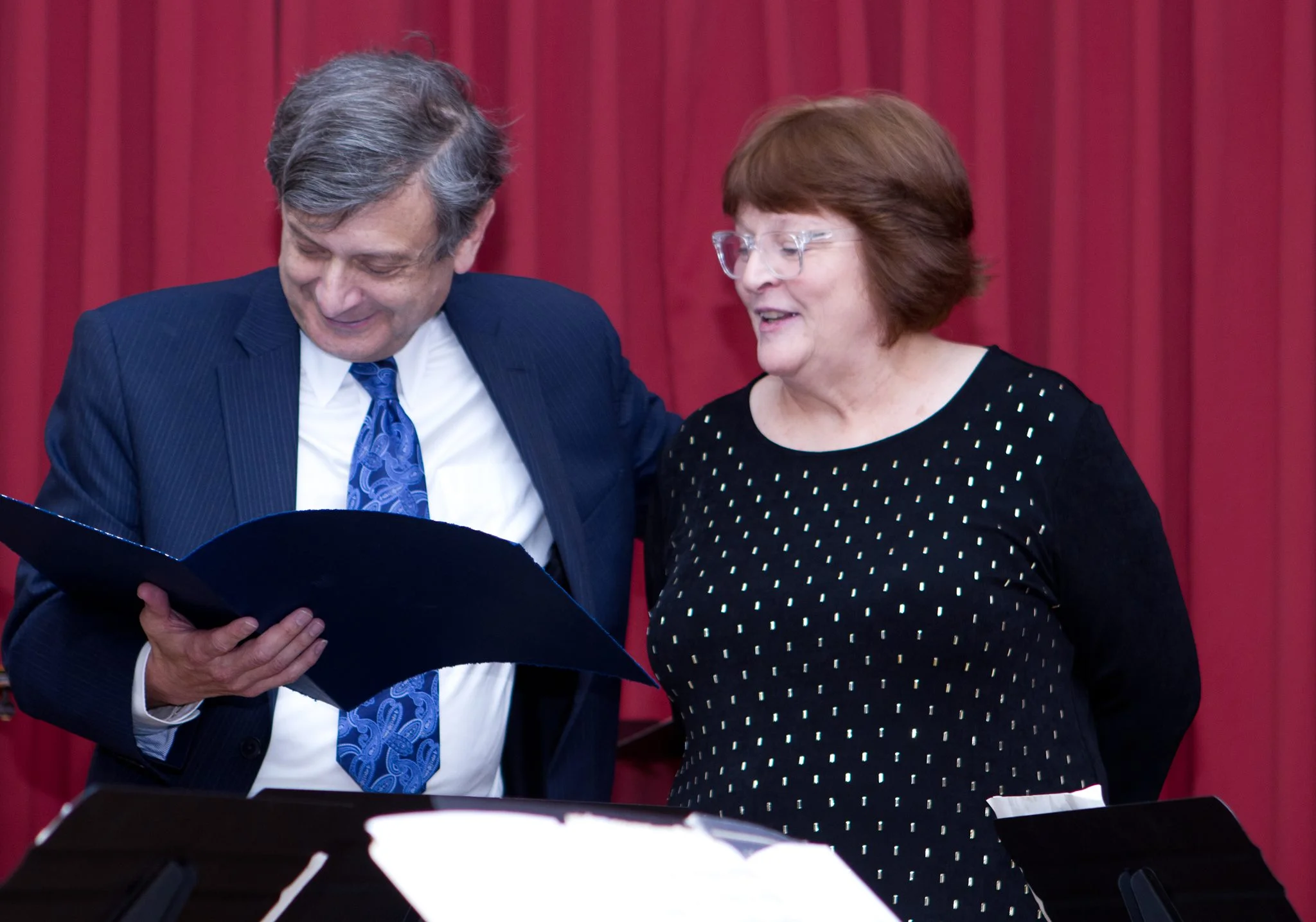 Honorable David Cohen honors Ms. Bowes following a spectacular afternoon of music.