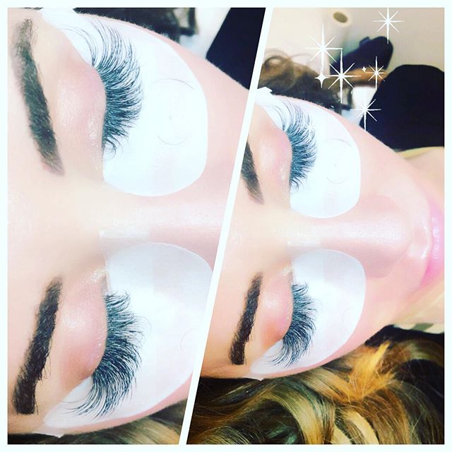 Fluffy fill on @iovychic 😍 #eyelashextensionsbygina  #volumefill #eyelashextensions  #lashes @hushhushbangbangoc