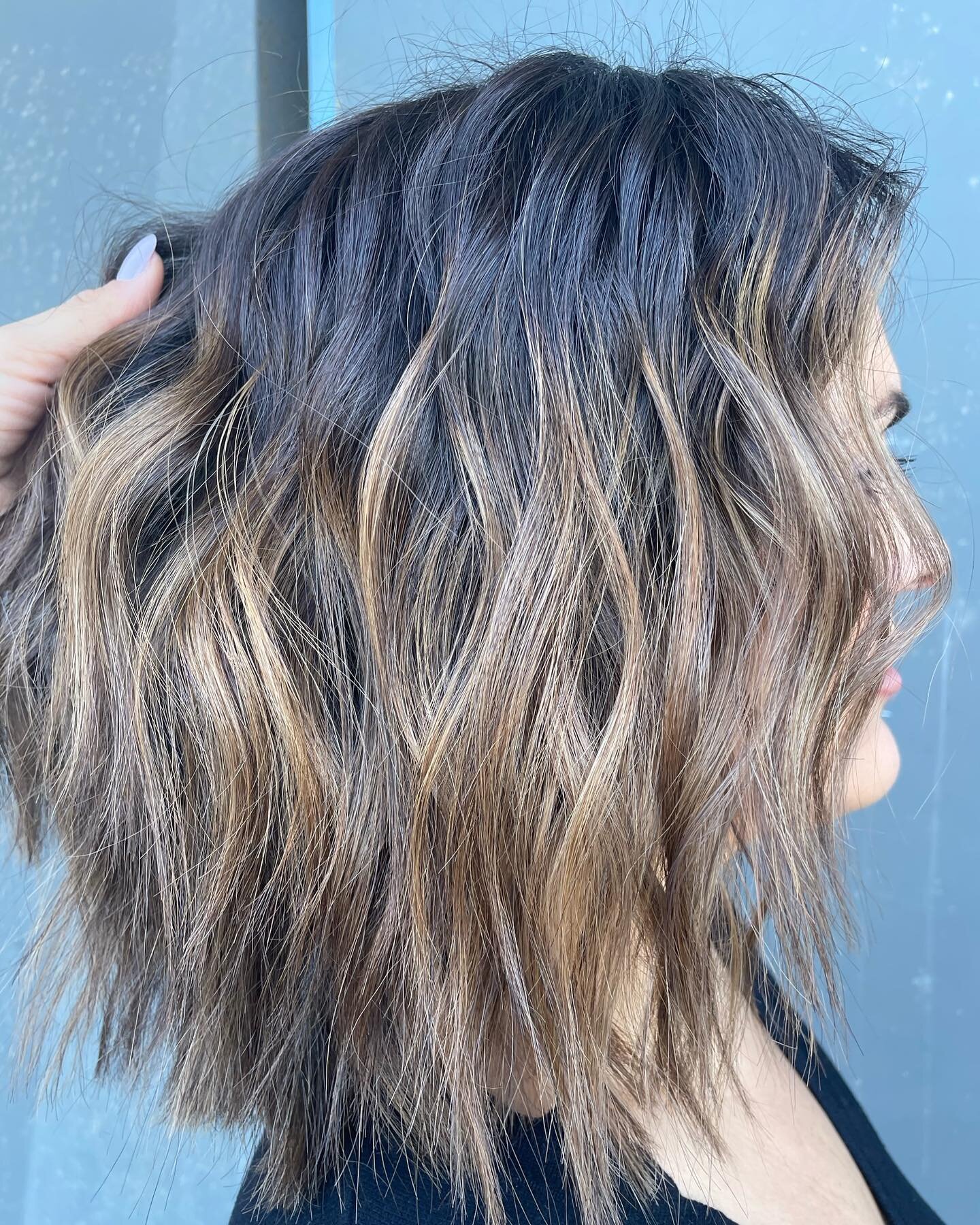 Color refresh x short, textured, layered cut 
@hair_bybrigitte