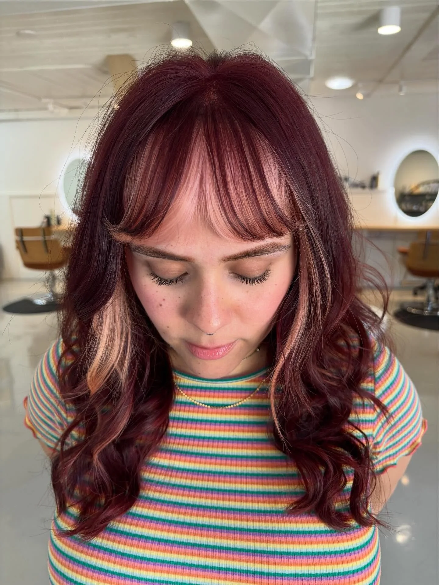 َNew color + a little fringe magic ♡🧚🏼&zwj;♀️
@hairbyclover

#newporthairstylist #hairstylist #newportbeach