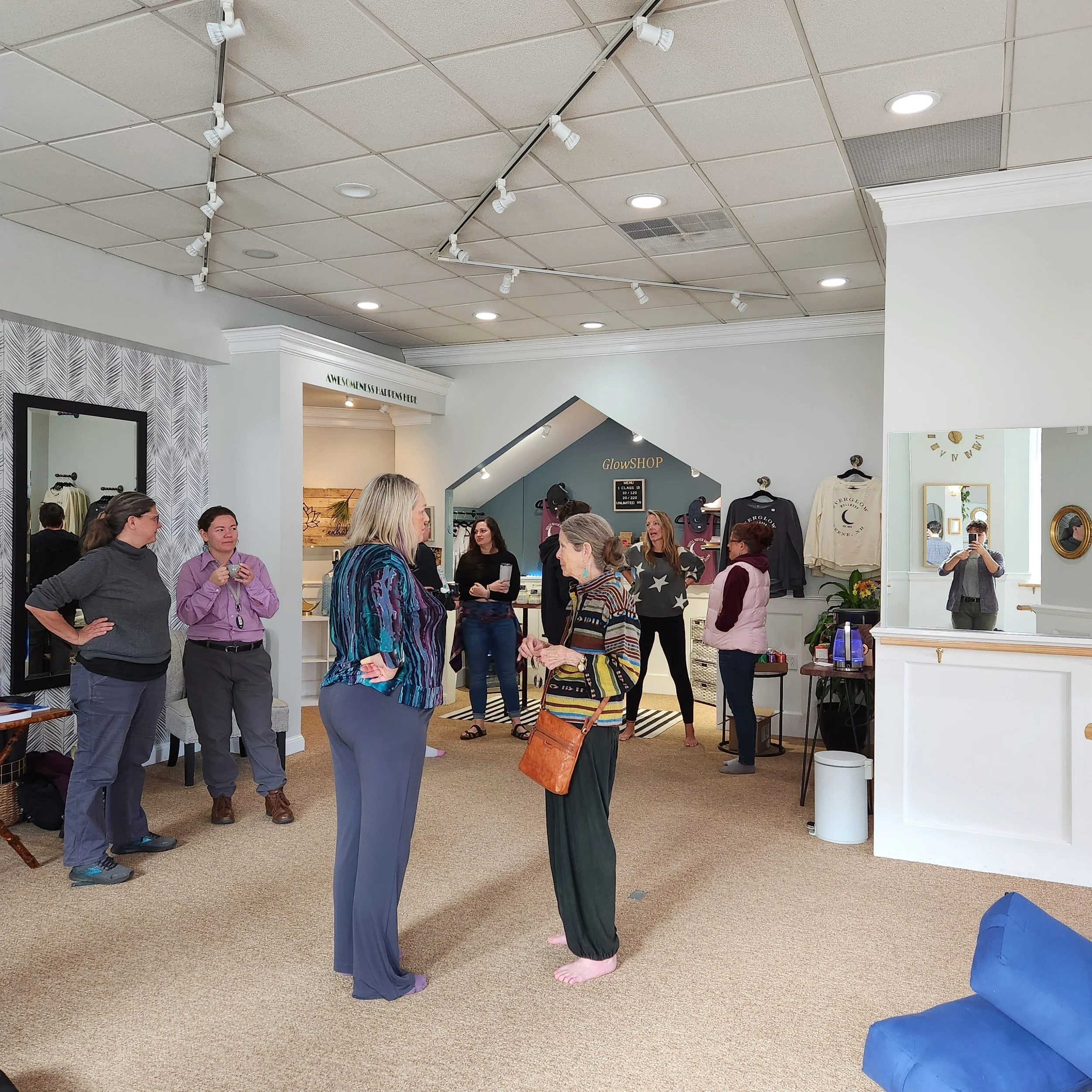 ArtLovers connecting at Arts Ambassador Meetups