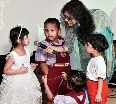Nandana at the storytelling session at Oxford Subscription Company bookstore on Picnic Garden Road. August 23, 2018