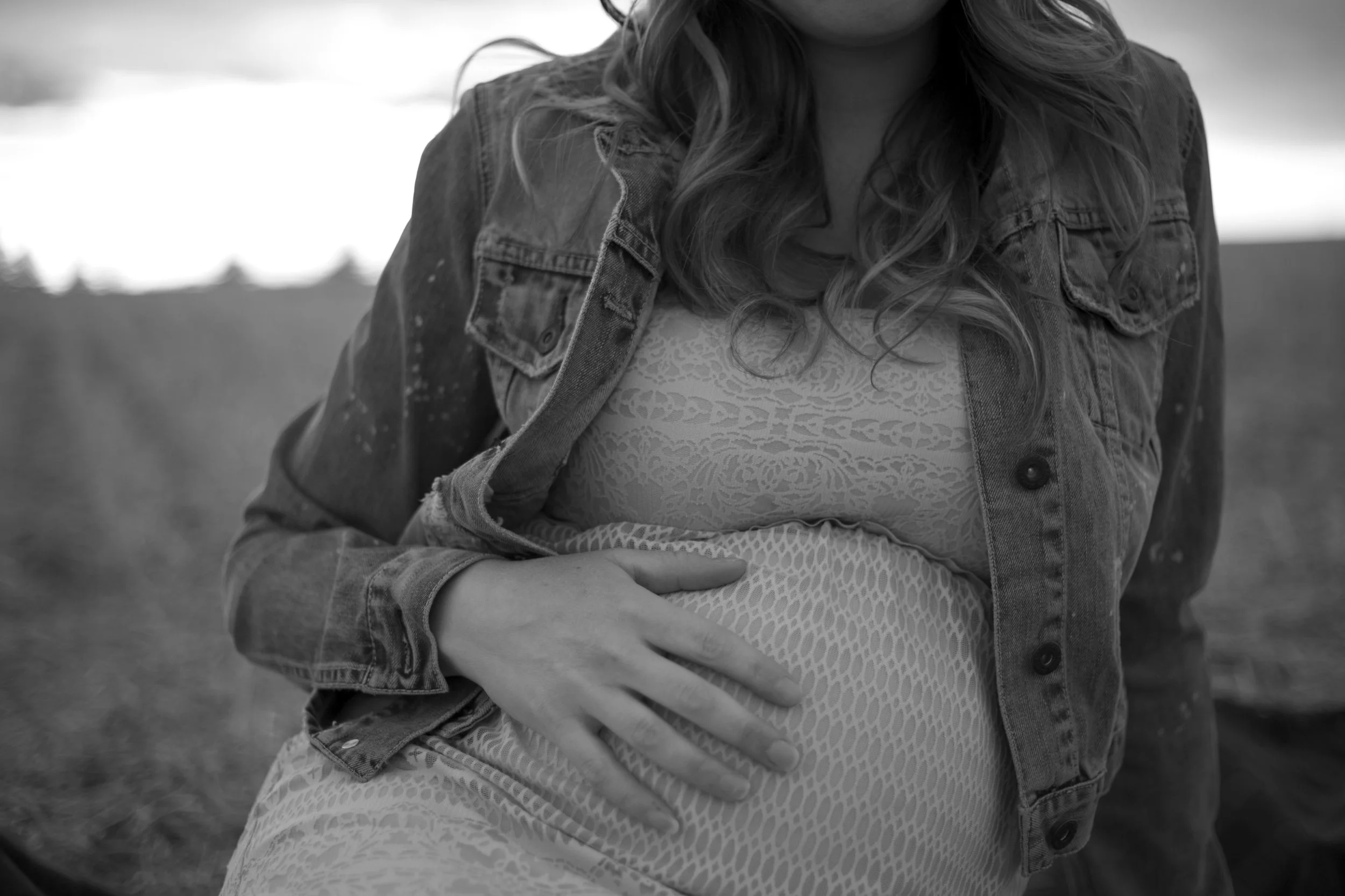 outdoor maternity photography | edmonton