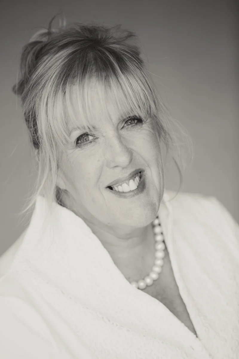 Angela Graham Photography: Headshots/Personal Branding