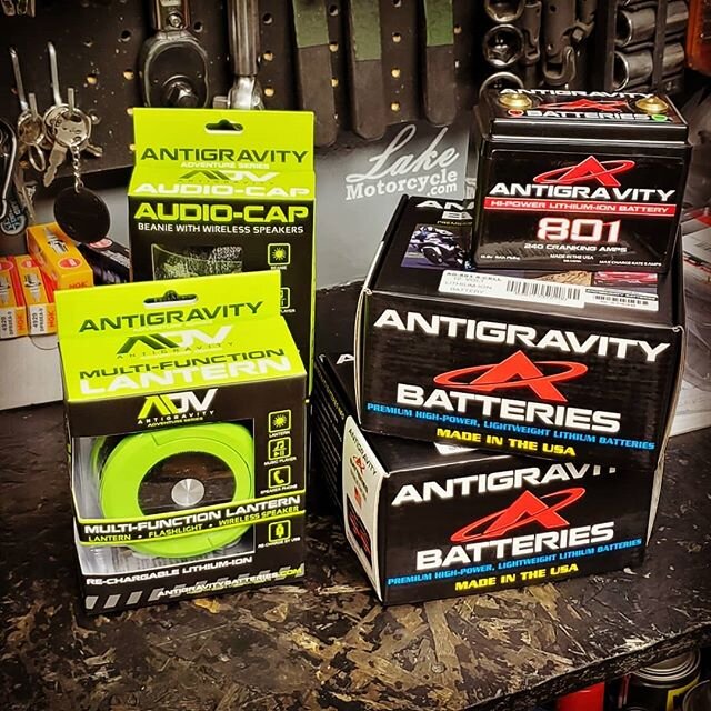 Christmas came early! Stocking up for the next builds #antigravitybatteries #cx500 #goldcx500 #cb750 #bmwr75 #thruxton900 #cb350 #cb650 #caferacergram #caferacersofinstagram #croig #lakemoto #caferacerporn #caferacers #cb550 #caferacer #kaferacers #c