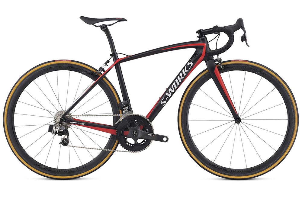 Money no object S-Works Amira SL4 SRAM eTap Price: £6,500 “This is the bike that Lizzie Armitstead rode to become World Road Race champion in 2015 and is at the absolute top of the women’s race bike heap in terms of performance, quality, technology and handling. From its immaculate carbon frame and highest-of-high-end electronic wireless components, to its aerodynamic, blisteringly fast Roval CLX40 wheelset, the Amira is a competitor’s dream. Simply stunning!”
