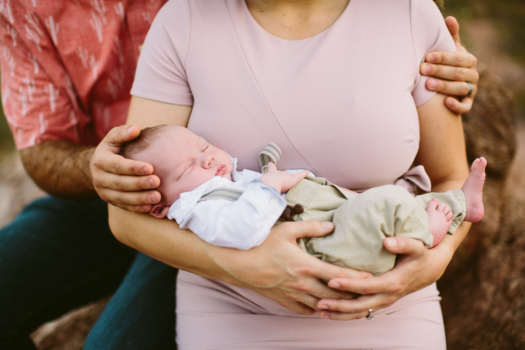 Luxium-Creative-@matt__le-Newborn-Baby-Photoshoot-Arizona-Phoenix-Papago-Park-Red-Rocks-103.jpg