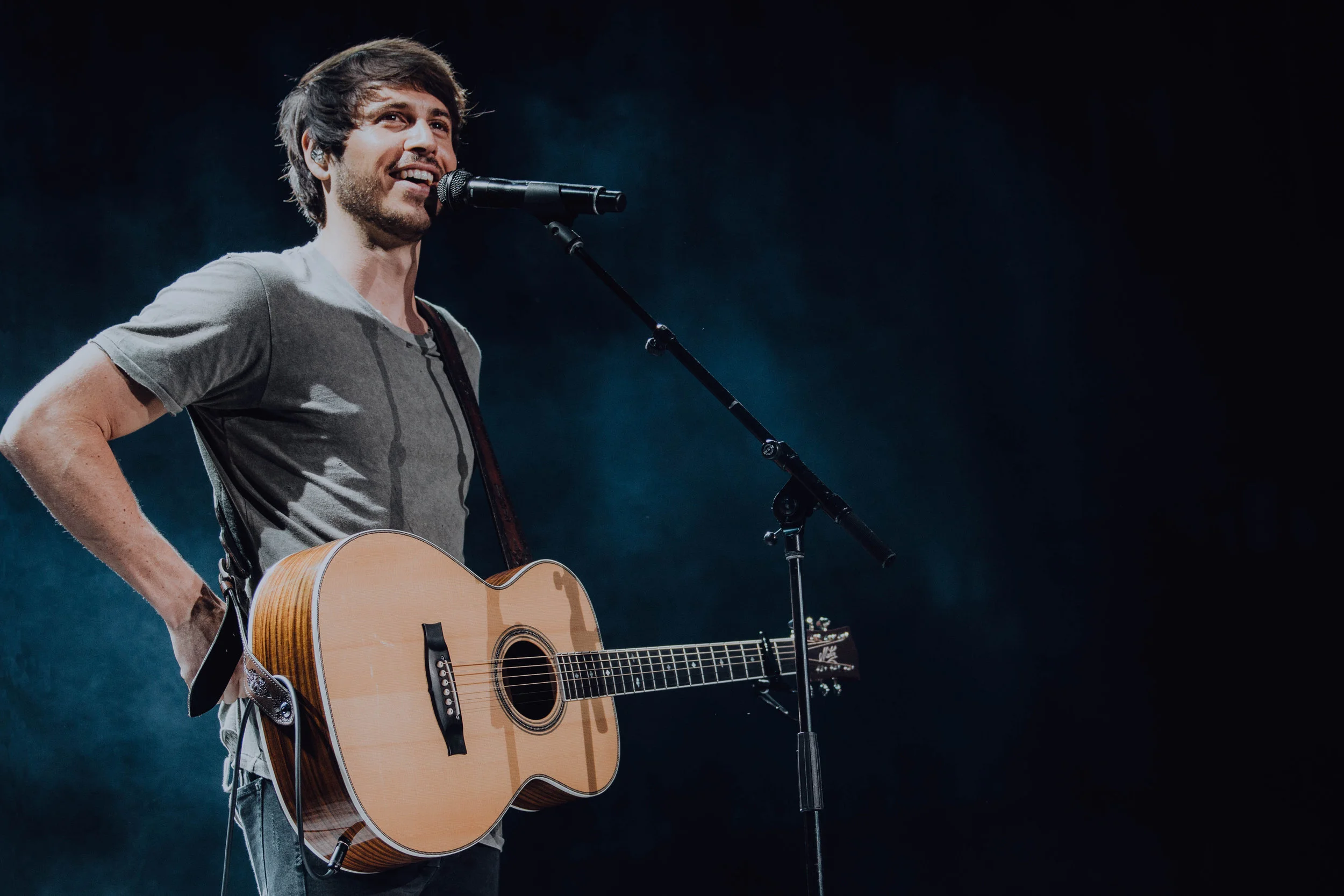 Morgan Evans at Ascend Amphitheatre for CMA Fest in Nashville, TN on June 9th Morgan is one of my favourite new comers on the country scene this year. I saw him play in 2017 at CMA Fest and I was hooked. But it was this year that he really started to take off. Can’t wait to see what the next year brings for him.