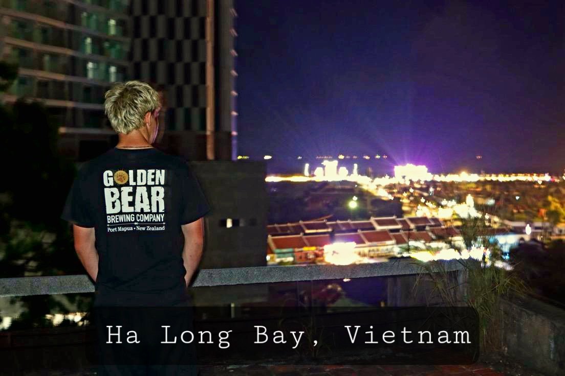 Ha Long Bay, Vietnam.jpg