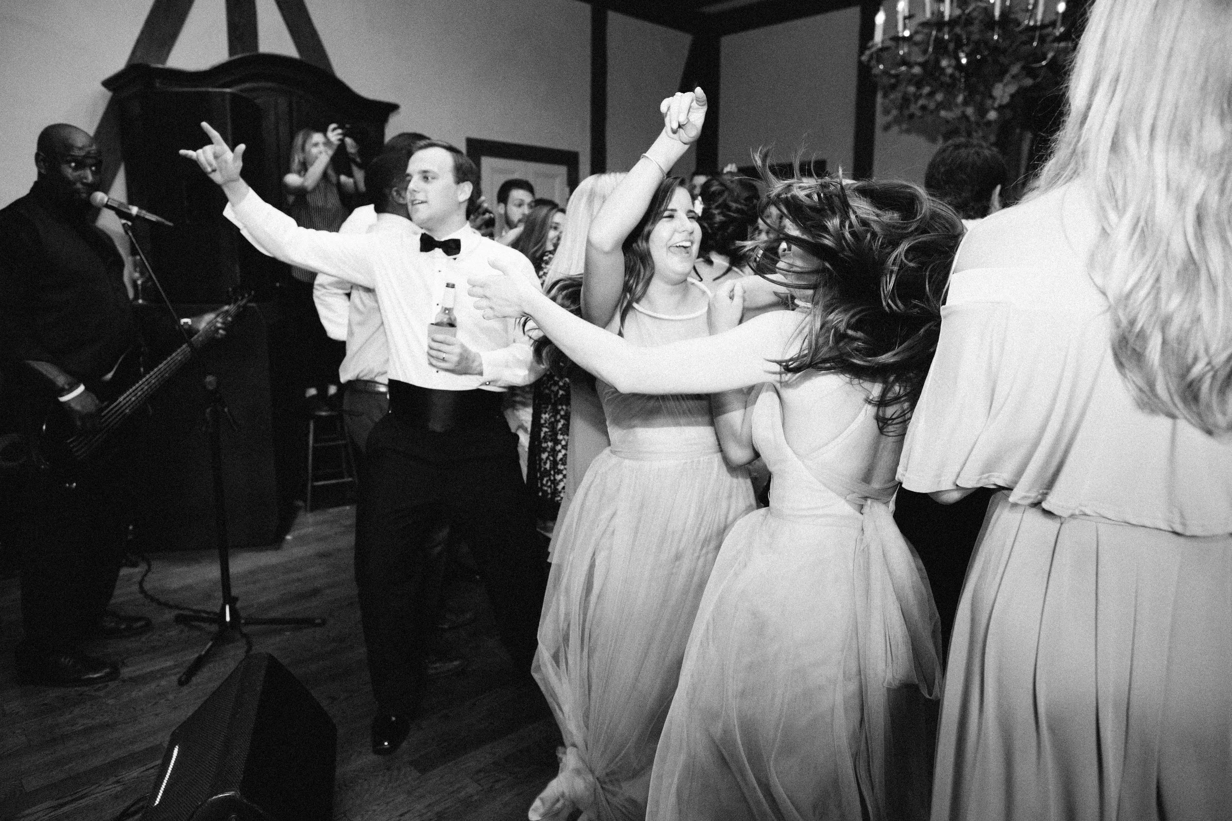 Club Giraud San Antonio Wedding-112.jpg