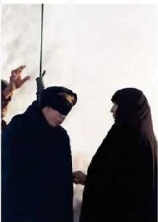 womanhanging3a.JPG