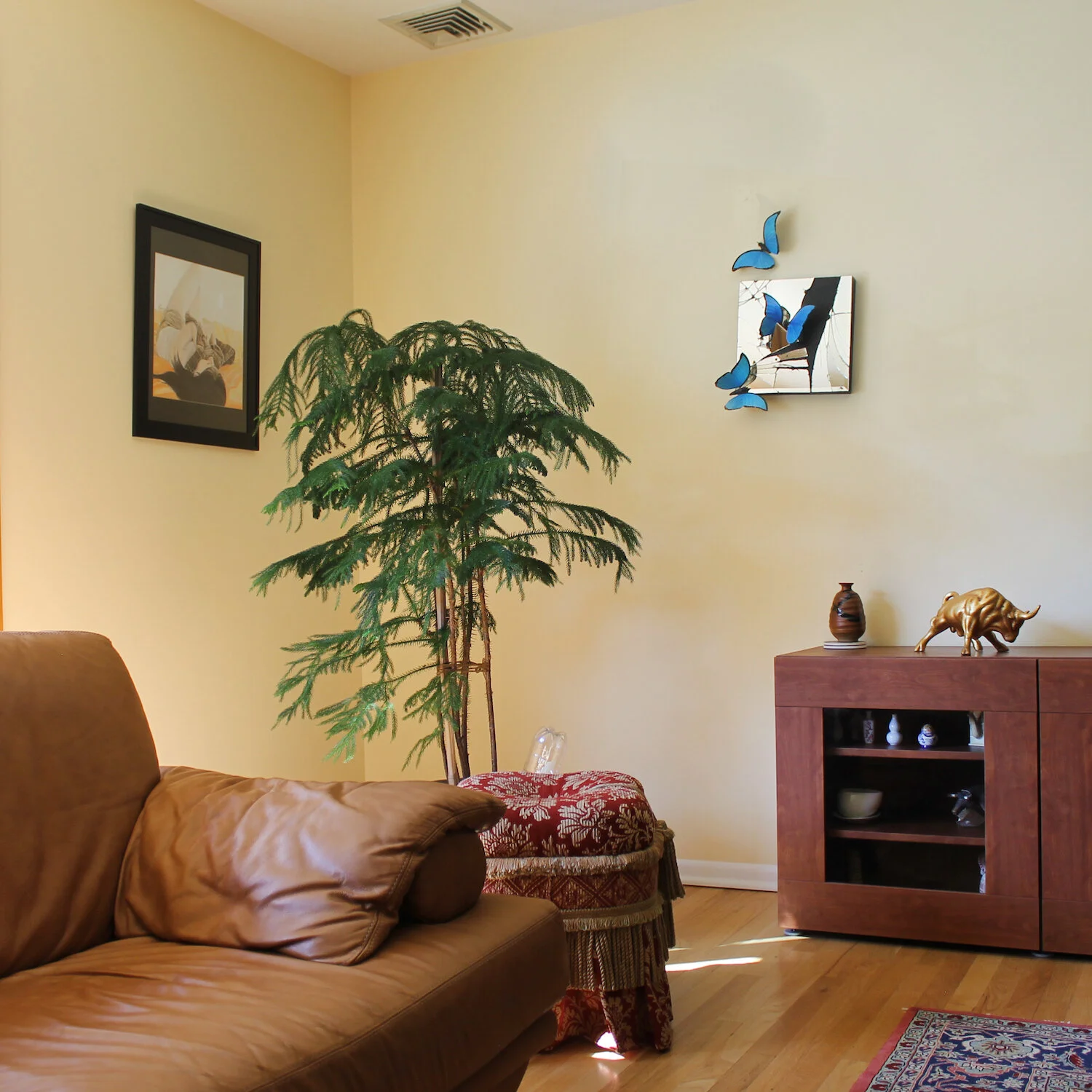 CrackedPerspective12_livingroom.jpg