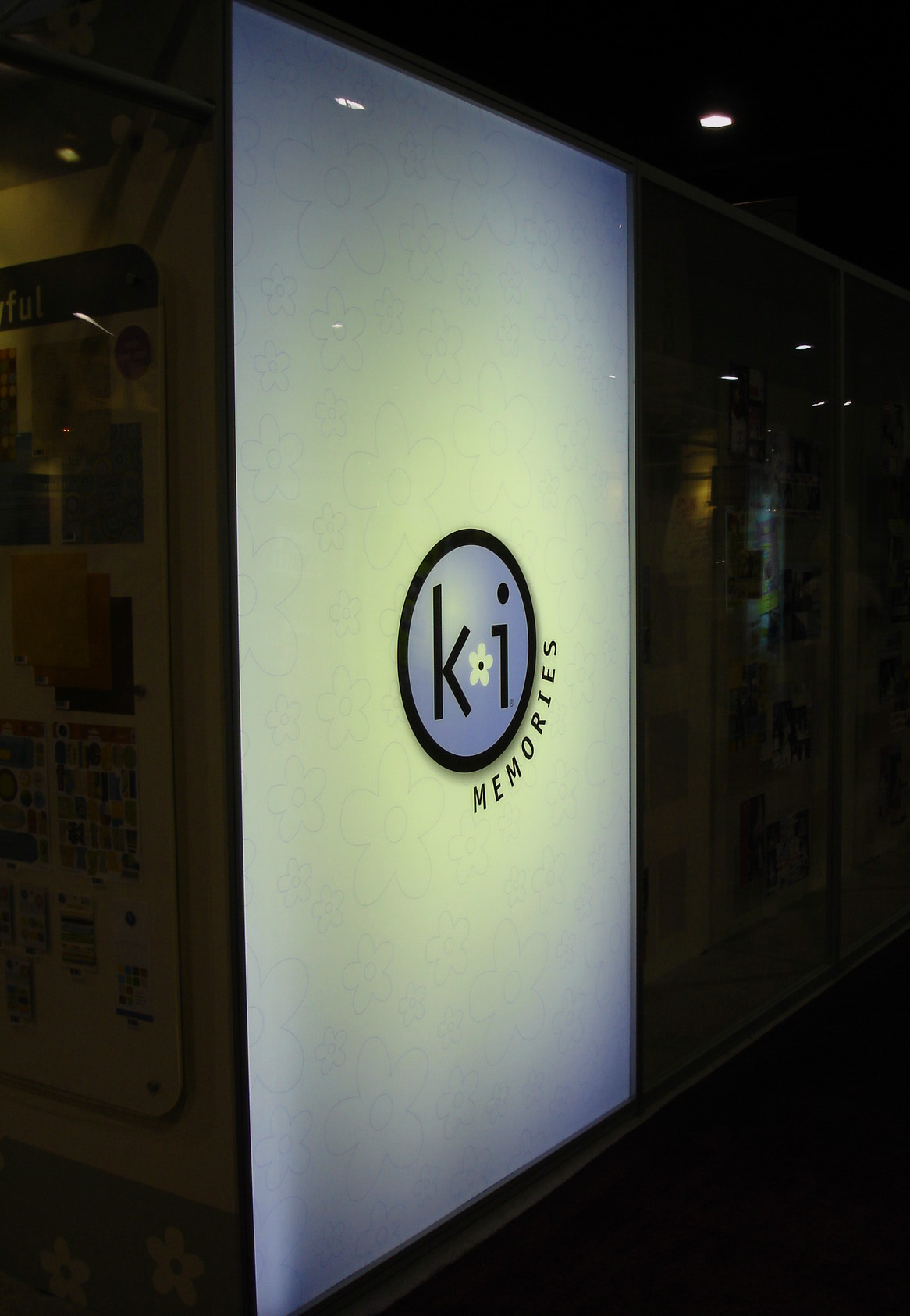 kimem_booth_2.jpg