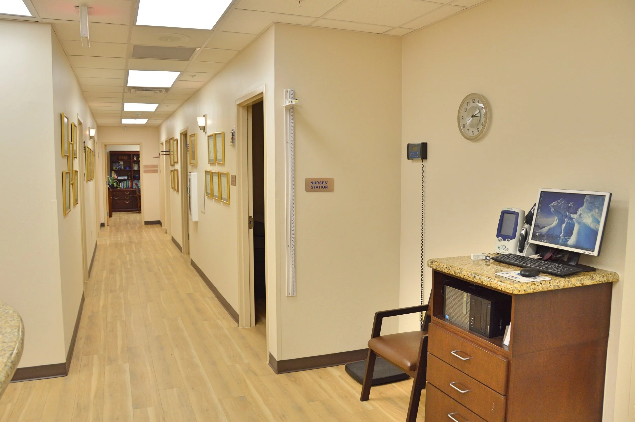 Gallery — Laredo Premier Healthcare Primary Care Walkin Clinic in