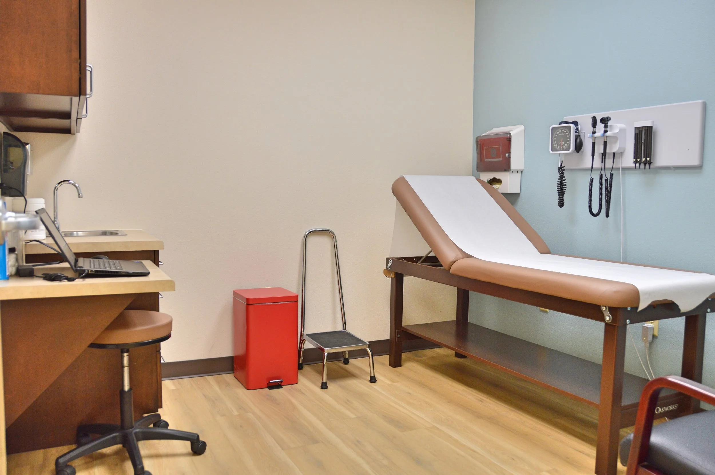 Gallery — Laredo Premier Healthcare Primary Care Walkin Clinic in