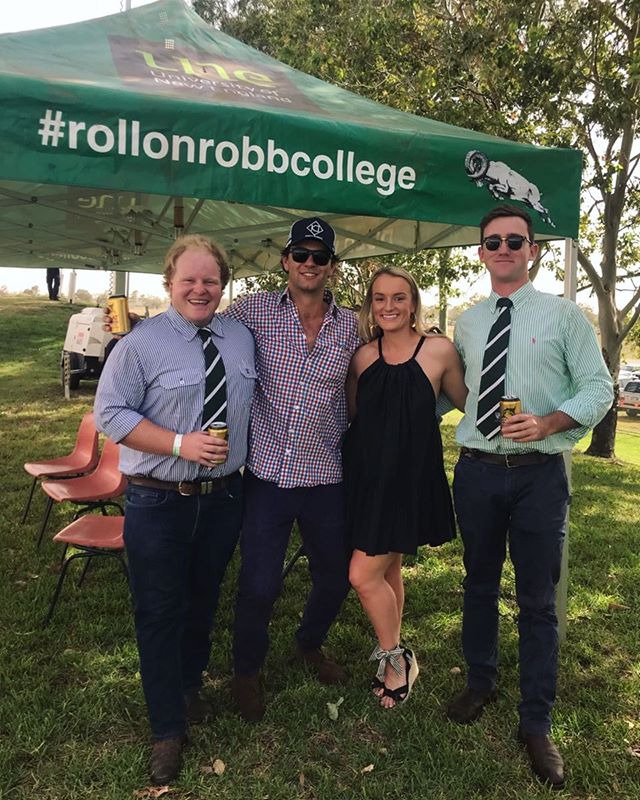 Our Robb tent is back at twilights this year. Come and have a bev, a yarn and a good time. #bredslookingshort #ferretslookingskinny
