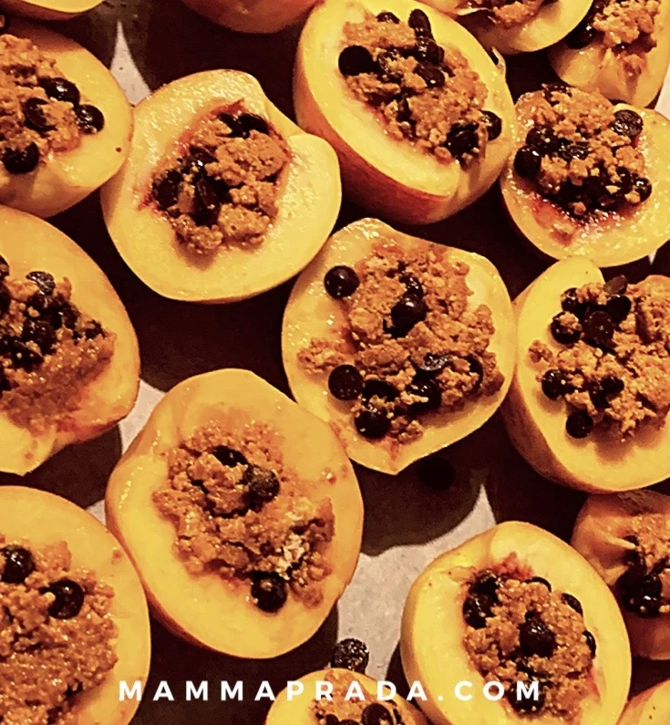 How to cook Peaches and Amaretti; Italian classes with Cooking in Florence!