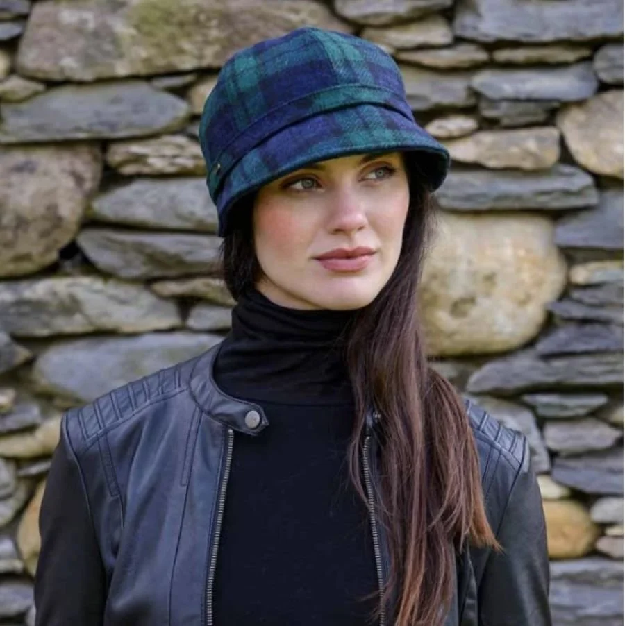 Accessories Every Woman Needs to Feel Confident this Autumn