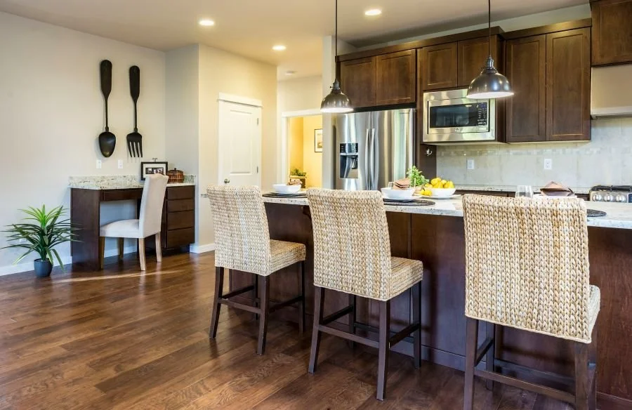 What Makes Affordable RTA Cabinets Ideal for Kitchen Designs in Commercial Properties: Key Factors and Benefits