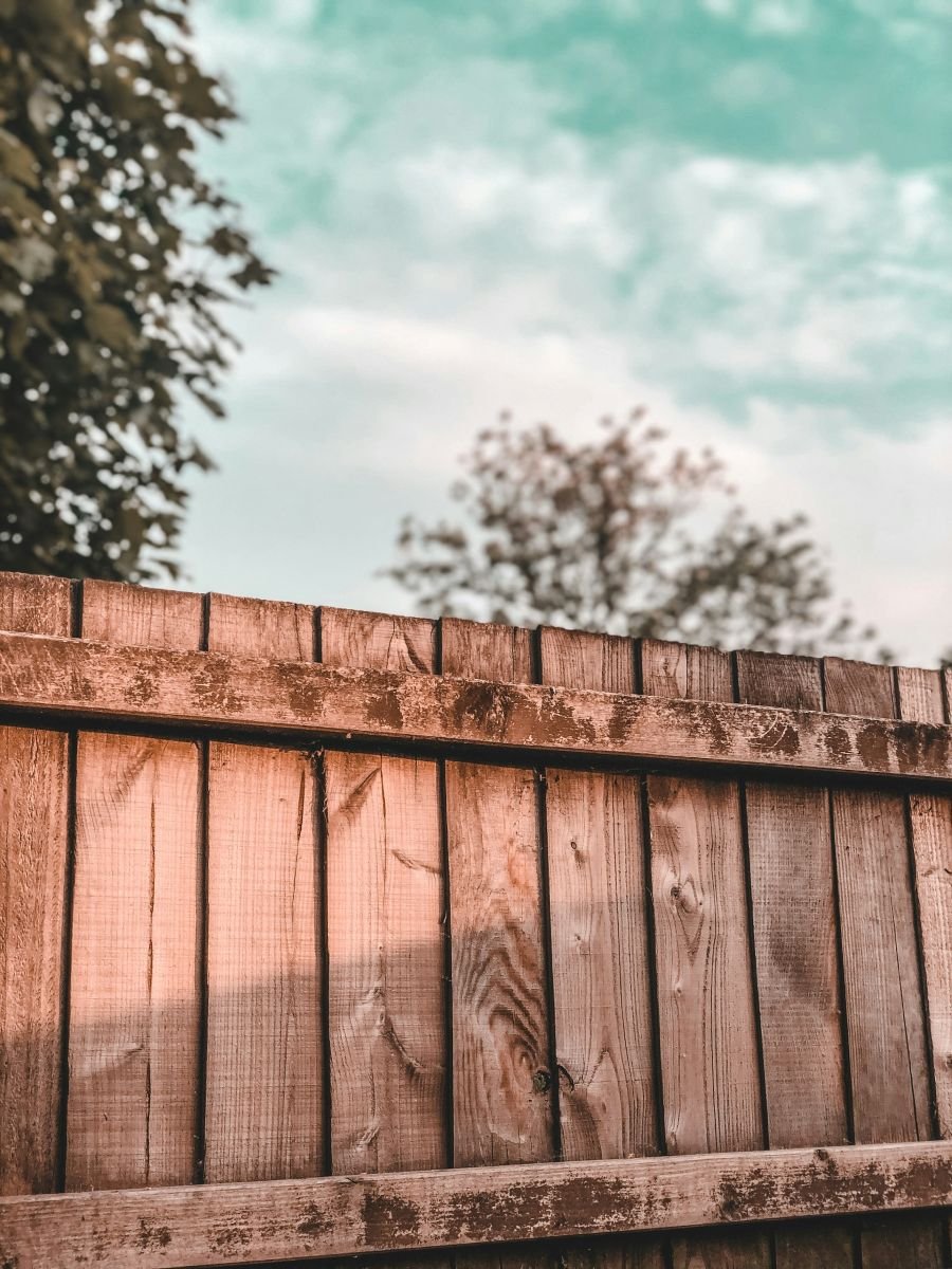 Simple Fence Ideas that Create Privacy