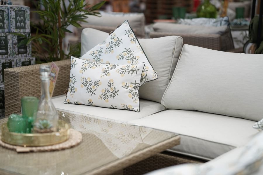 What To Look for When Buying Outdoor Furniture