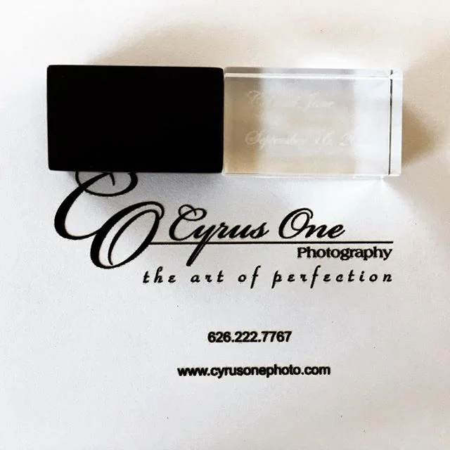 Personalized engraved photo flash drives for all of our clients #cyrusonephoto #pasadenaweddingphotographer #pasadenawedding #photoflashdrive