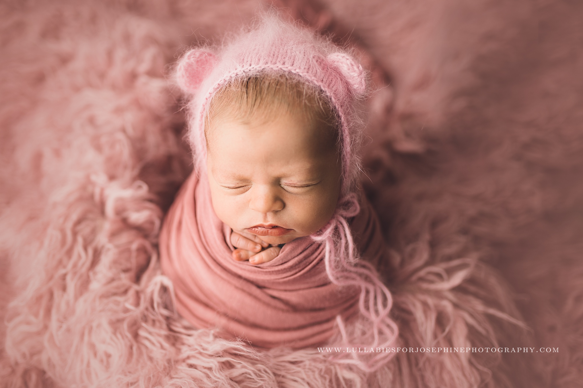 19Gabriela-Newborn-Session17.jpg