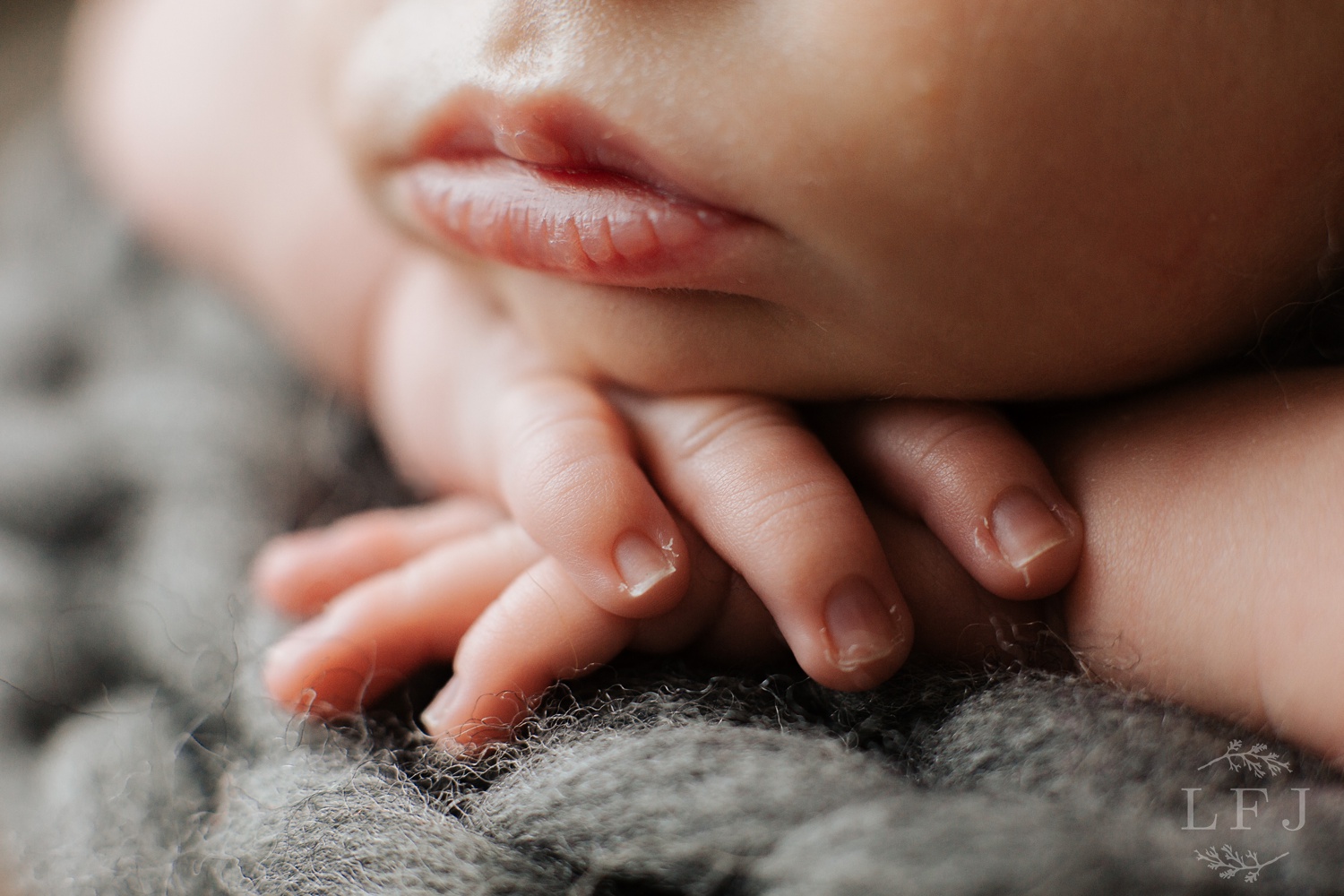 newborn baby lips macro
