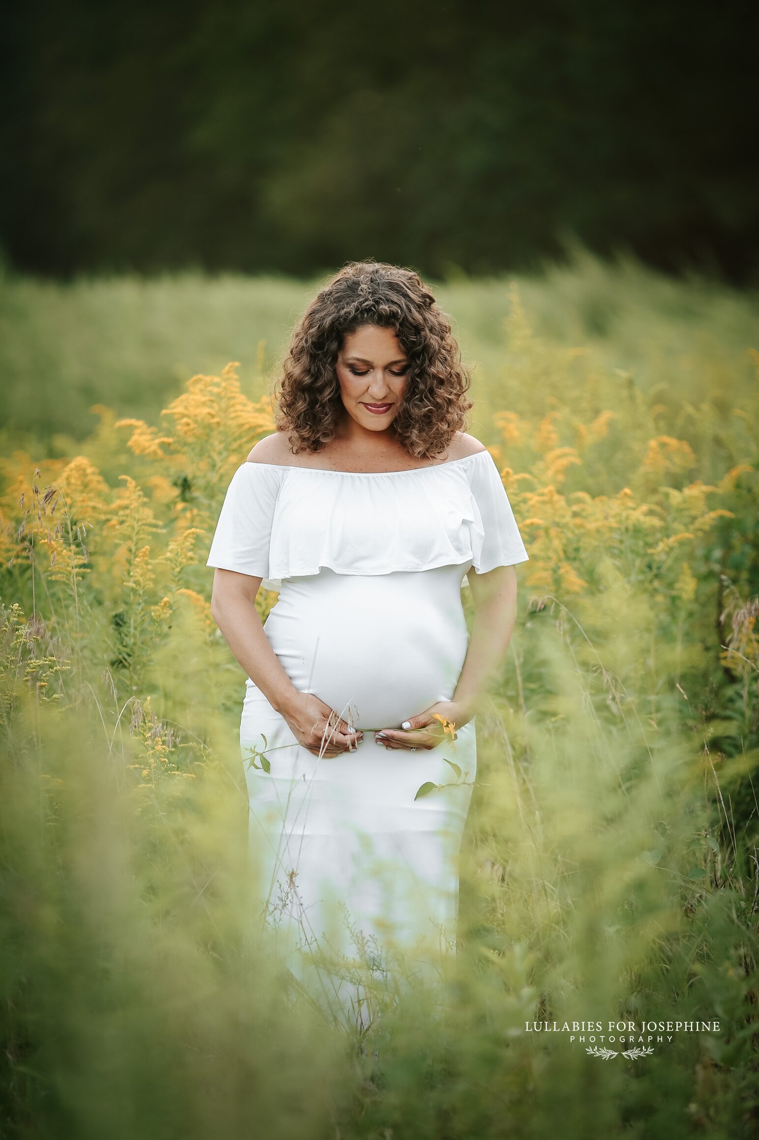 best-maternity-photographer-nj-nyc-outdoors-morristown_0077.jpg