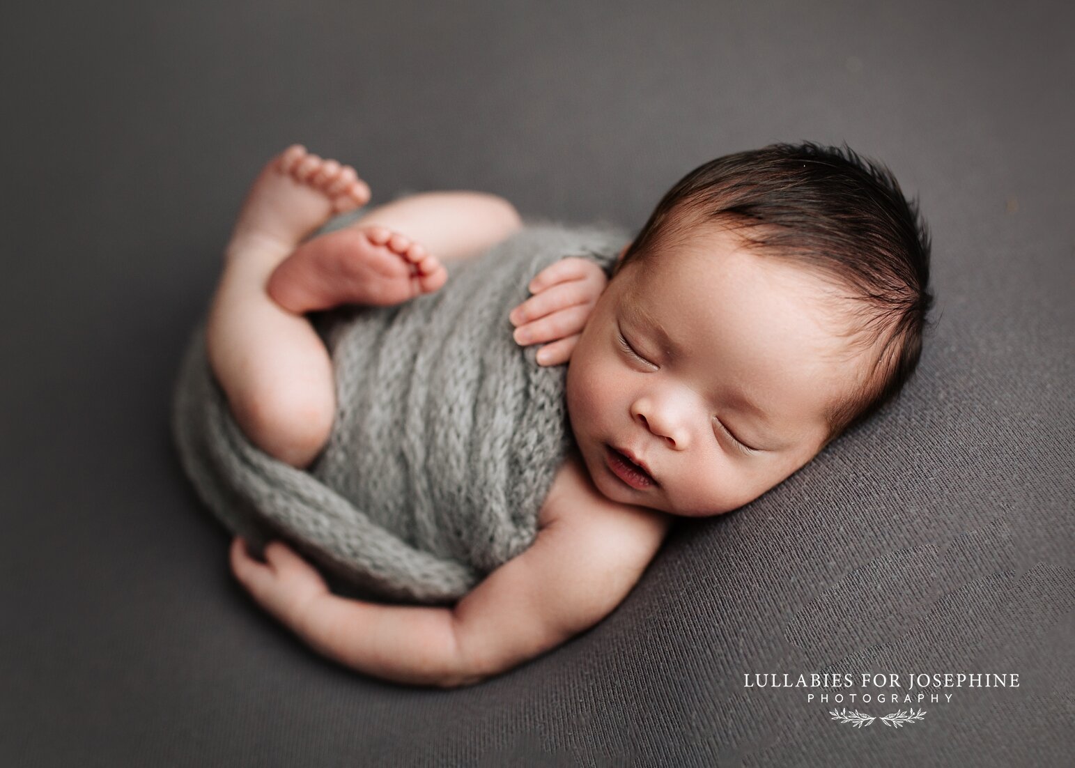 best-newborn-photographer-nj-nyc-summit_0115.jpg