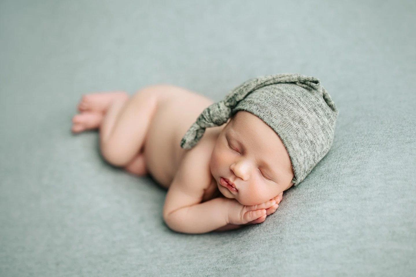 Soft baby green tones 💚⁠
⁠
⁠
⁠
 #newbornphotography #baby #newbornphotographer #newborn #newbornsession #studiosession #photography⁠
#babydetails ⁠
njphotographer #newjersey #njfamilyphotographer #portraits #nj #njkids #njchildphotographer #njportra