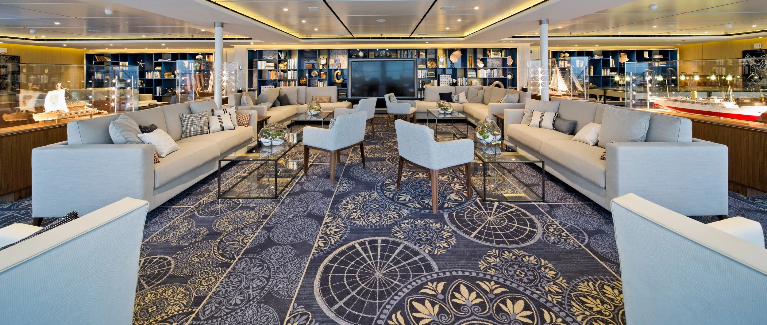 DESIGN_ADV_VIKING_CRUISES_PATTERNING_COLUMN_SS16_3.jpg