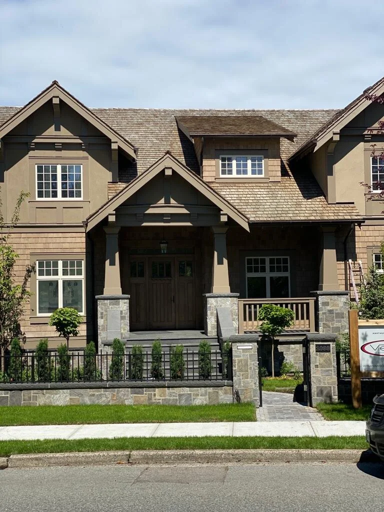 Vancouver Home, Exterior Caulking with Dymonic 100 Natural Clay