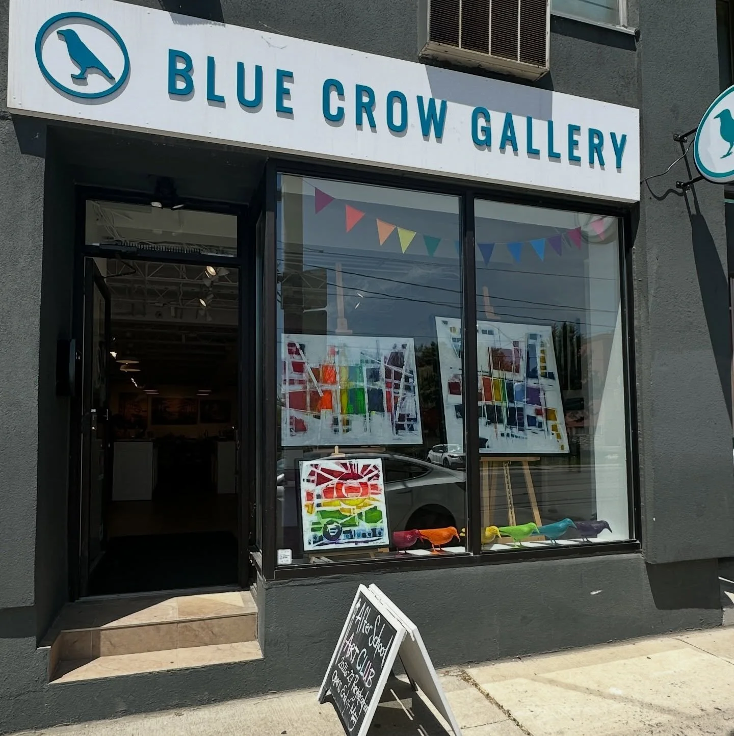 🌈Happy Pride Month everyone!! Our Pride crows are back to help us celebrate and we have our window featuring beautiful works by Andrew Stelmack! You can see these works and more by @andrew_stelmack at the gallery now! 
Blue Crow is very proud to rep