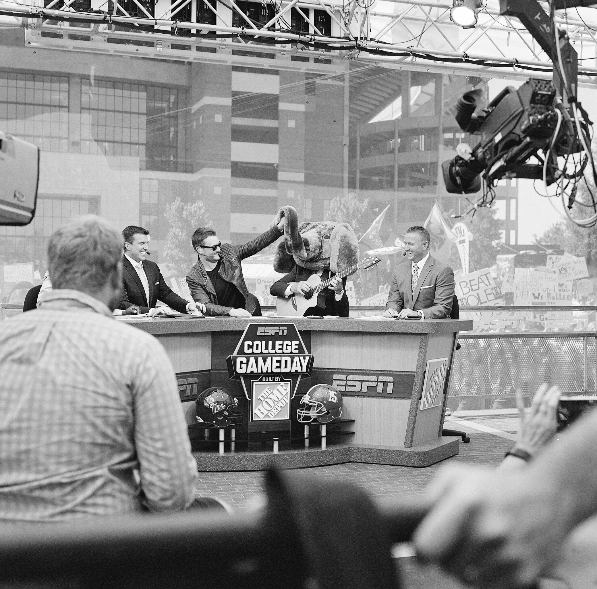 01_College Game Day - 143 - 000014840001.jpg
