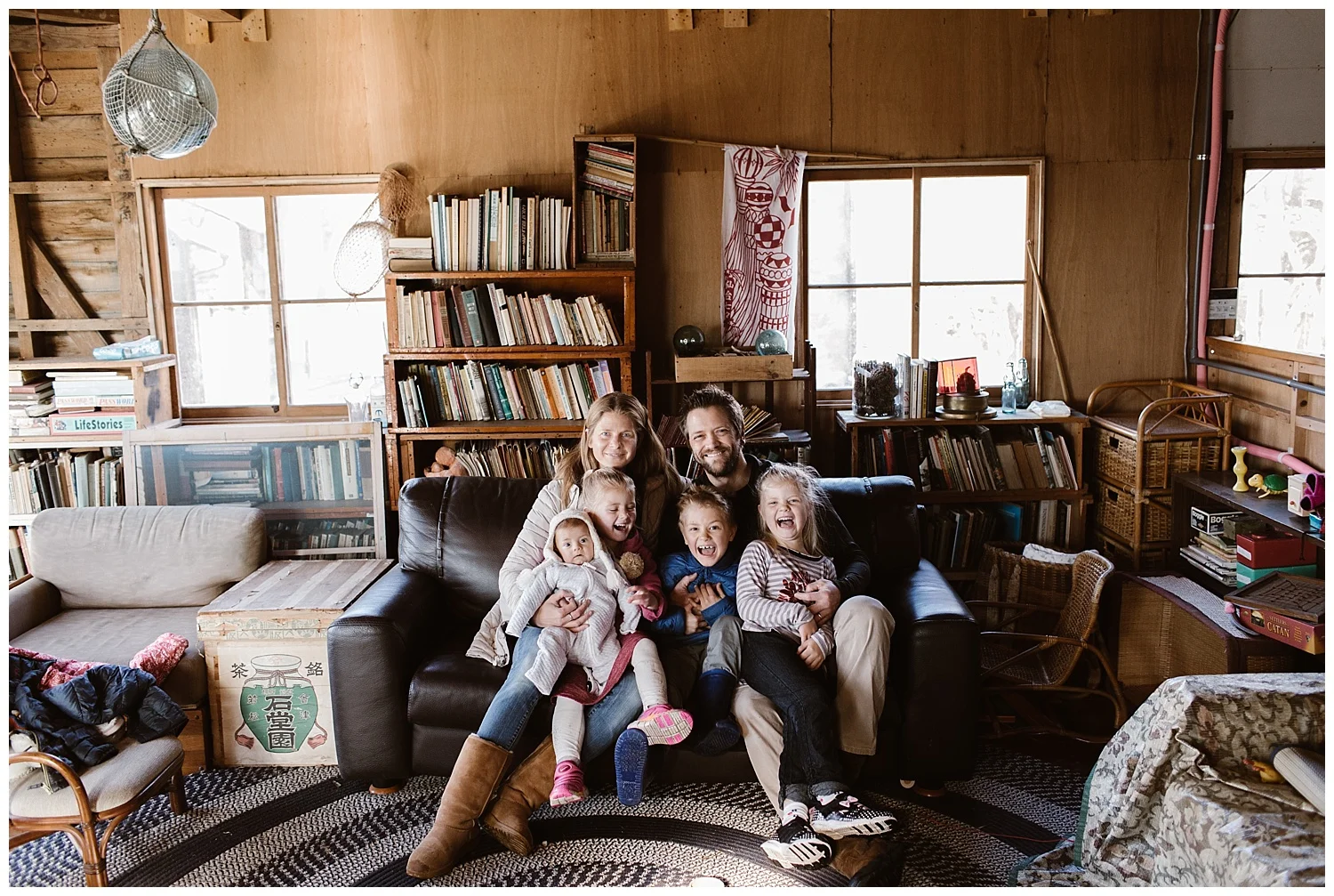 Cozy Home Lifestyle Session- Vancouver Island Family Photographer - Photo By Rachael Alexandra Co_0003.jpg